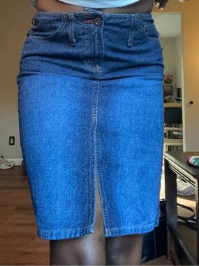 Y2K L.E.I. 100% Cotton Dark Wash Denim Mini Skirt (non stretch)